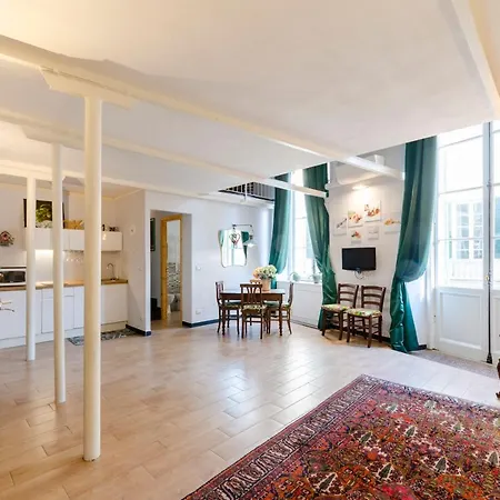 Daire Joivy Superb Flat Near Christopher Columbus' House *