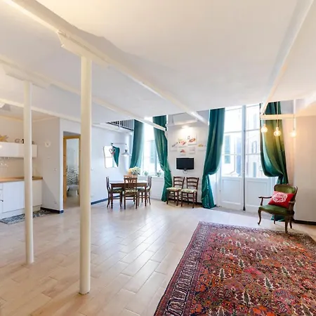 アパート Joivy Superb Flat Near Christopher Columbus' House *